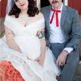 Breathtaking Off the Shoulder Organza 1950s Vintage Short Wedding Dress