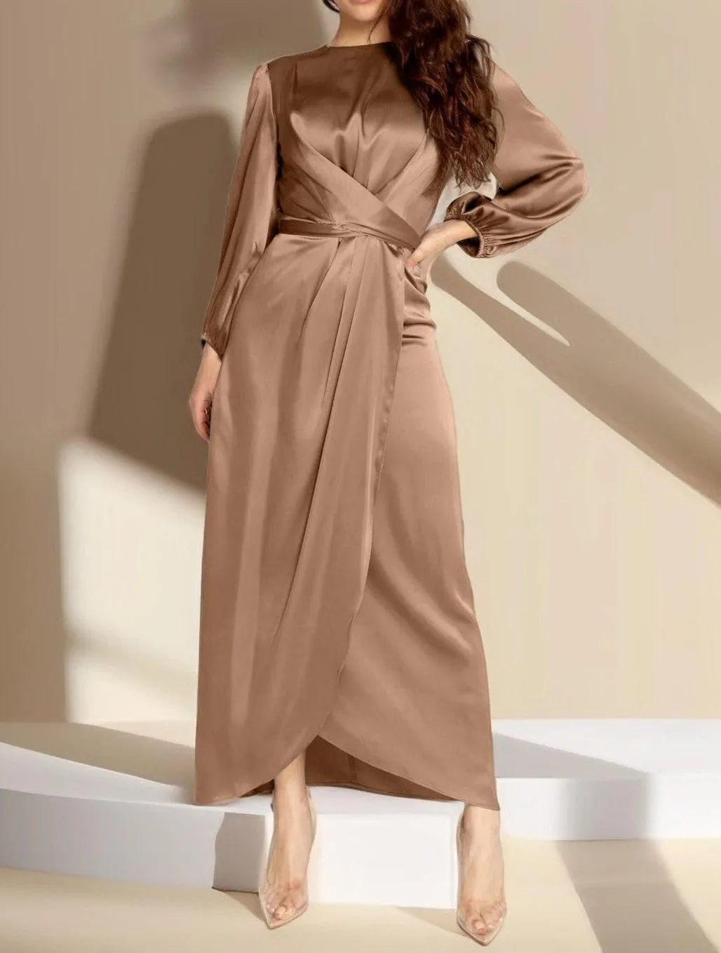 Feminine and elegant tunic dress