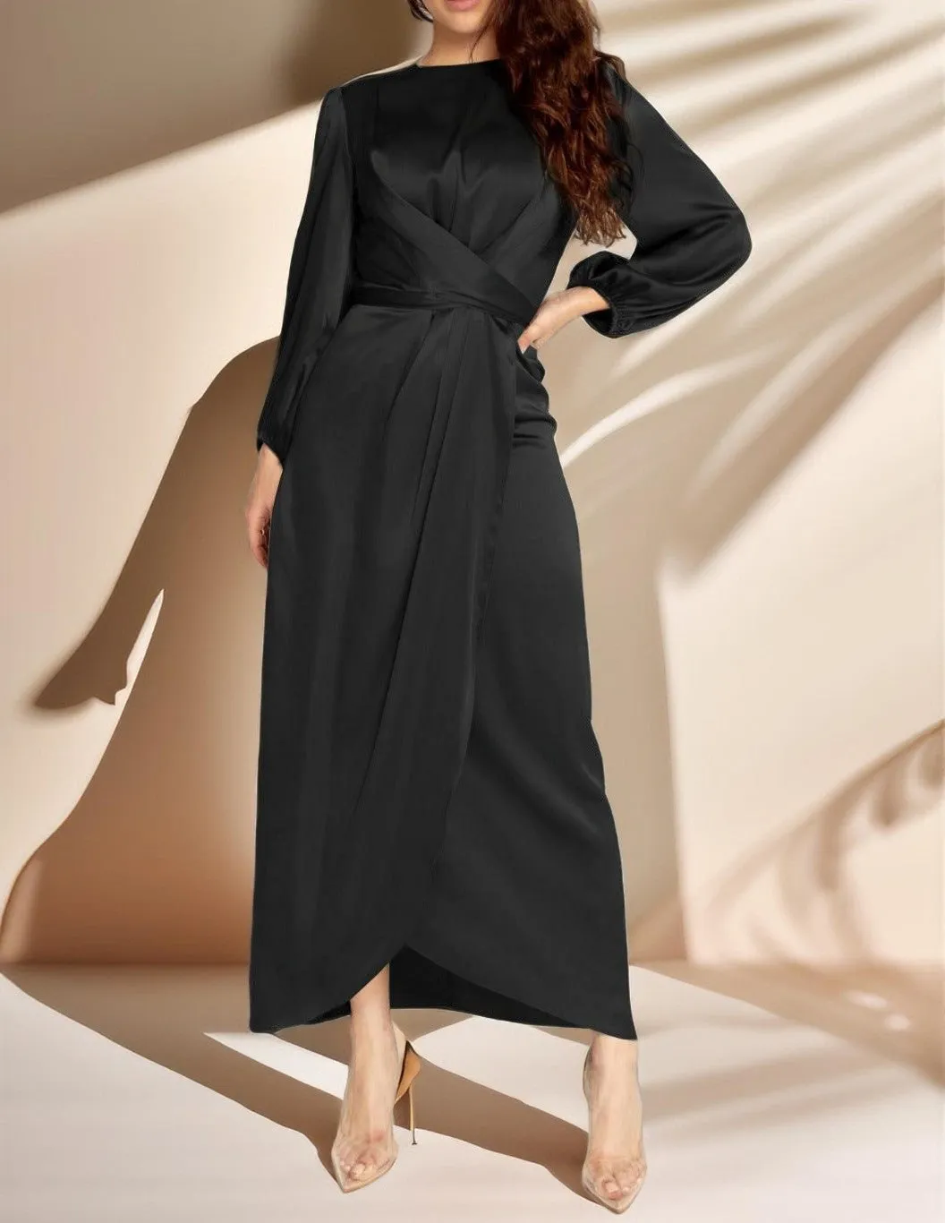 Feminine and elegant tunic dress