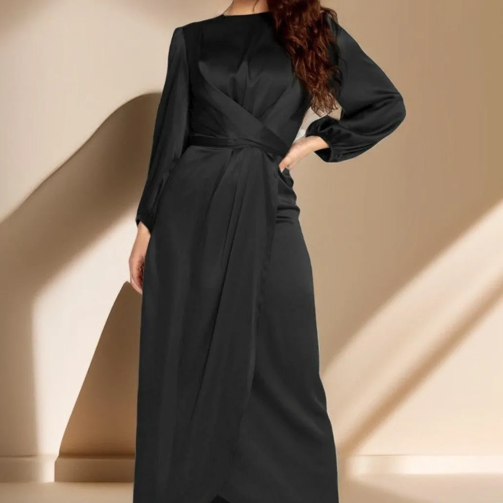 Feminine and elegant tunic dress
