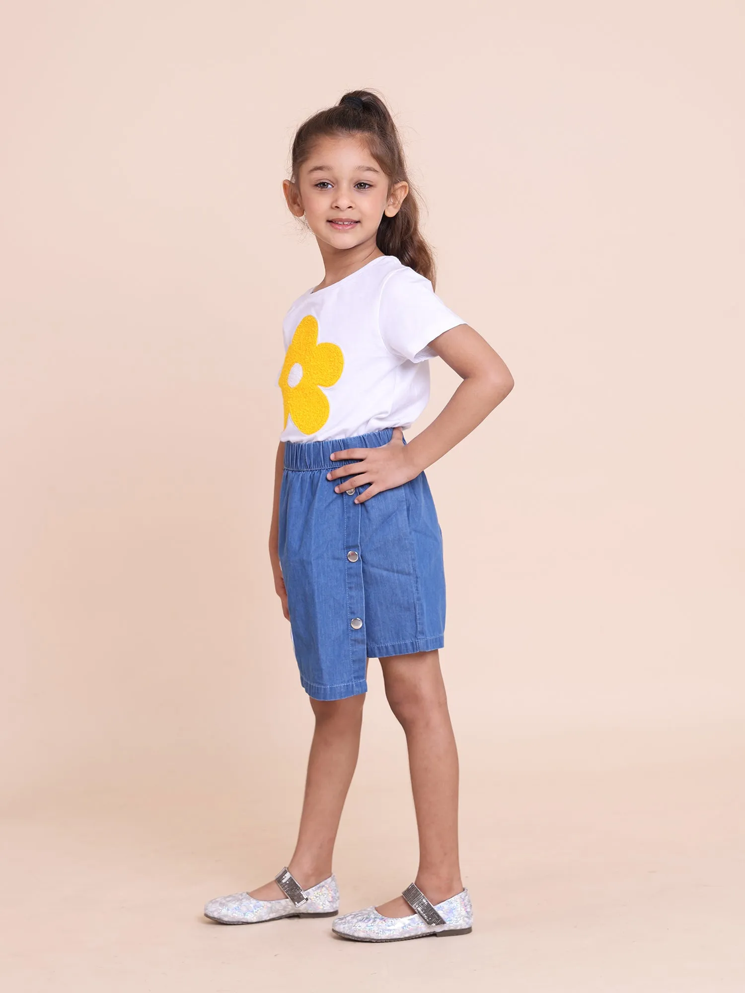 Girls' 2-Piece Summer Outfit: Yellow Floral Embroidered Short Sleeve Top and Denim Skort