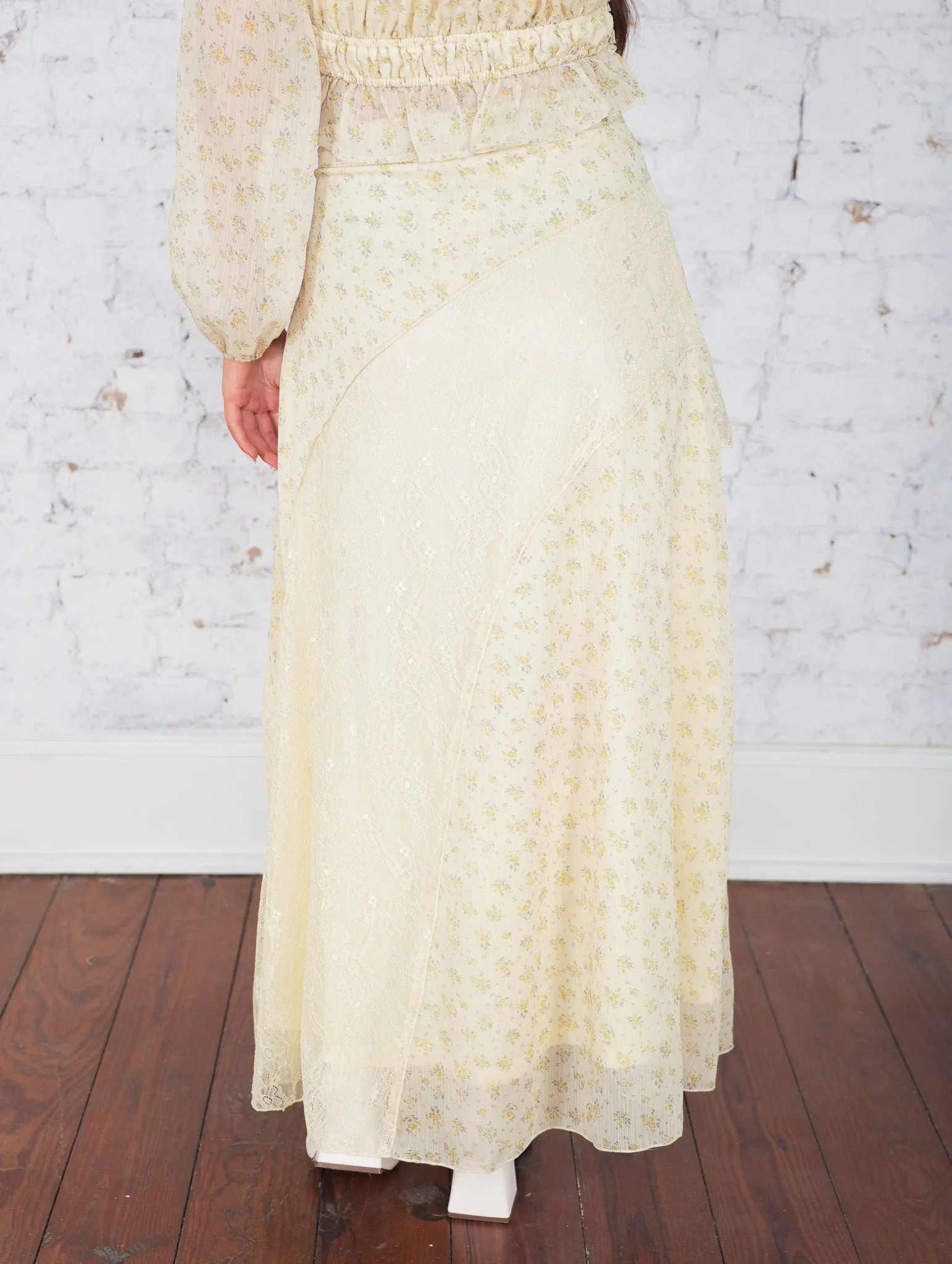 Kayla Lace Ruffle Skirt