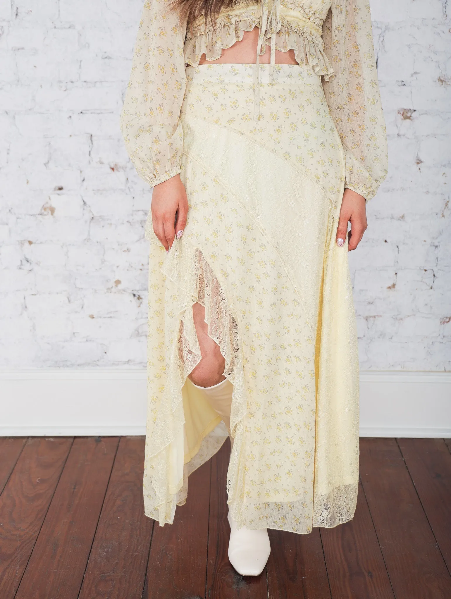 Kayla Lace Ruffle Skirt