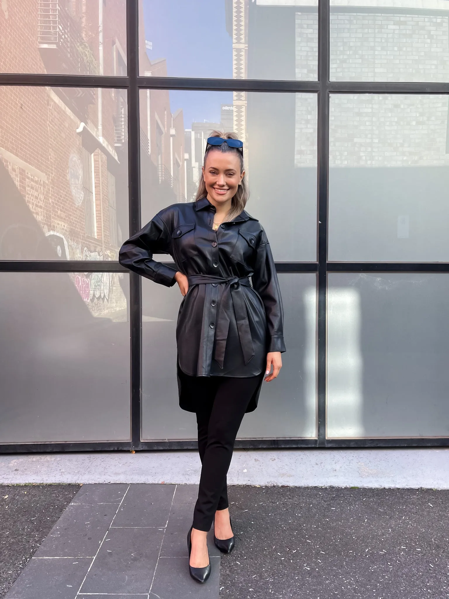 PLEATHER SHACKET WITH SELF TIE