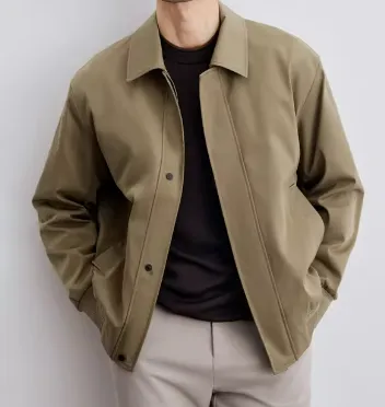 Sleek Men's Lightweight Jacket with Elegant Collar