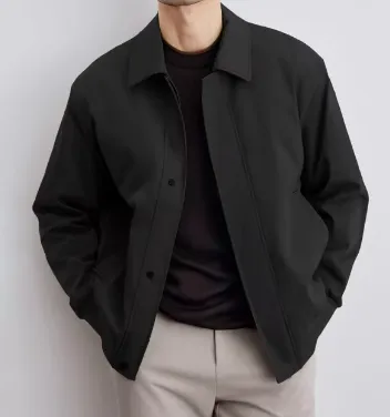 Sleek Men's Lightweight Jacket with Elegant Collar
