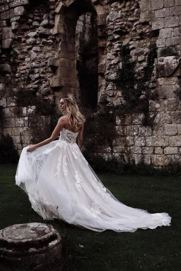 Sweetheart A-line Wedding Dresses Tulle Appliqued Wedding Gowns TN278